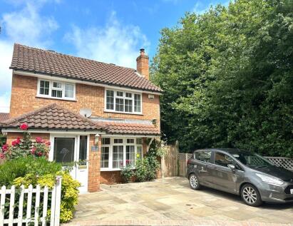 Austins Mead, Bovingdon, HP3