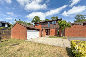 32, Greenham Wood, Bracknell RG12 7WJ