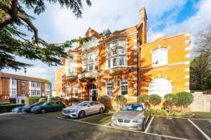 Flat 6, 35, Coombe Road, Kingston Upon Thames KT2 7AY