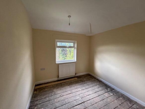 2 bed Semi-Detached to rent Image 11