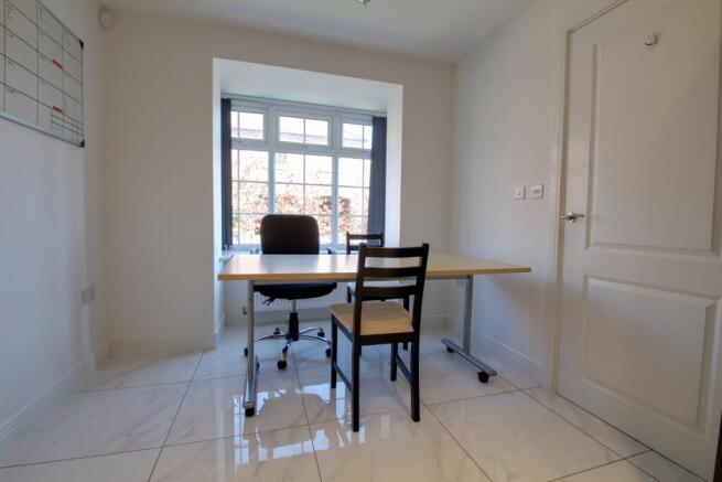 3 bed Semi-Detached for sale Image 9