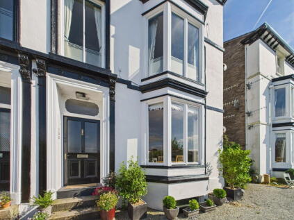 Lake View Villas, Bowness-on-Windermere, Cumbria, LA23 3BP