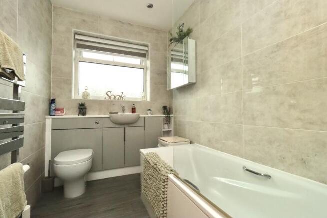 2 bed Detached Bungalow for sale Image 9