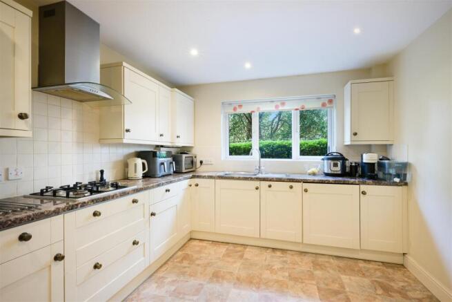 KEMPTON HOUSE, 11- (10).jpg