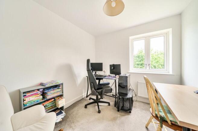 3 bed Semi-Detached for sale Image 6