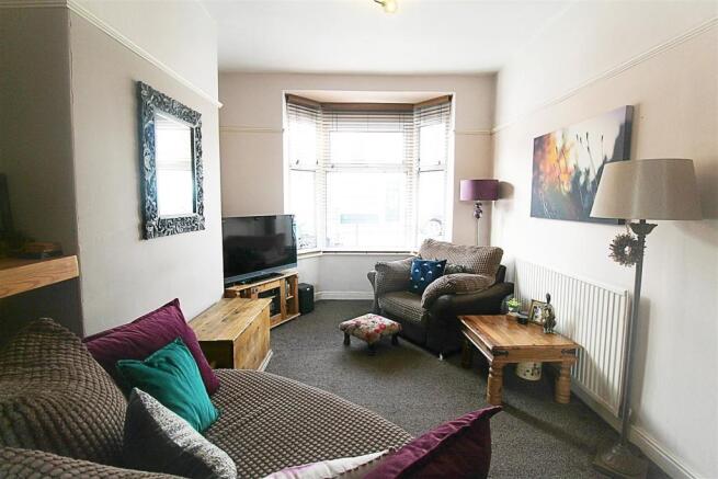 THROUGH LOUNGE/DINING AREA
