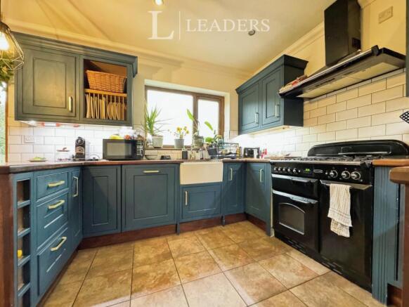 Kitchen (2)