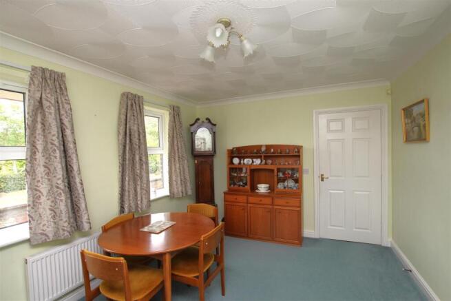Dining Room 2.JPG