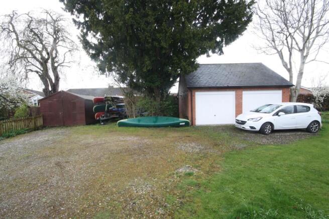 DOUBLE GARAGE