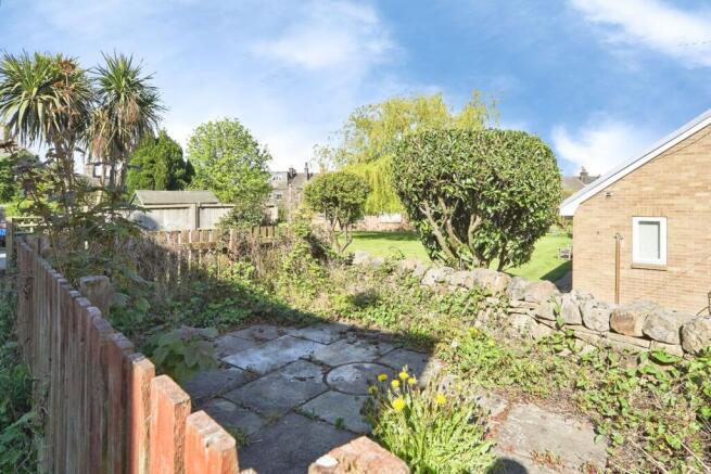 3 bed Terraced for sale Image 12