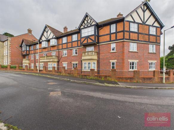 2 bed Flat for sale in scarborough