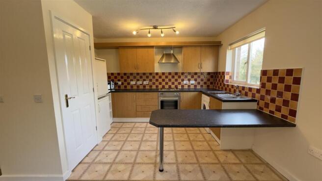 Kitchen 1.jpg
