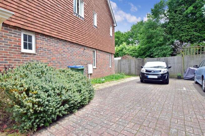 Driveway/Parking
