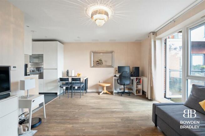 Living Room/Kitchen