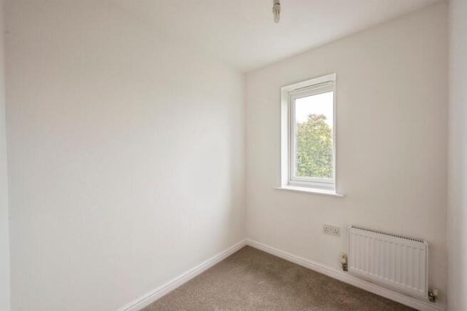 3 bed Semi-Detached for sale Image 11