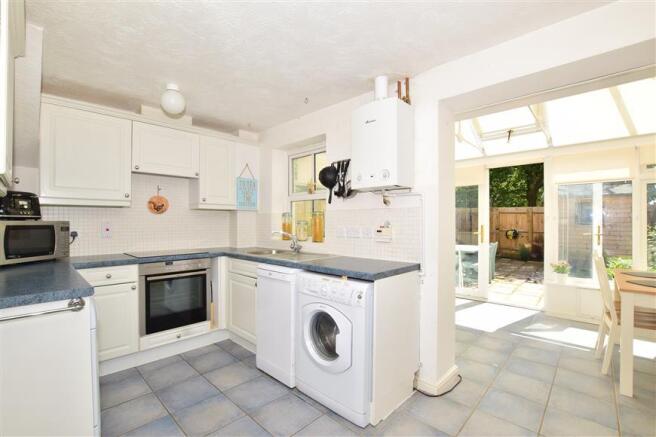Kitchen / Dining Area