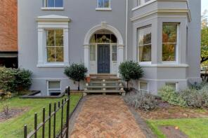 1, Willes Terrace, Leamington Spa CV31 1DL