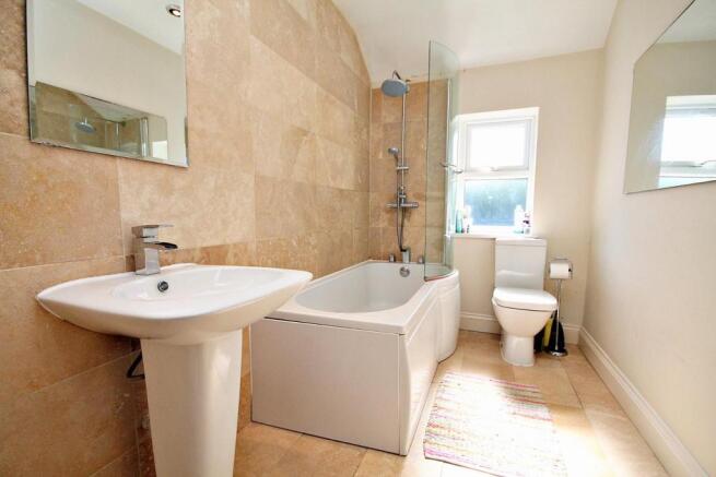 Bathroom/Wc