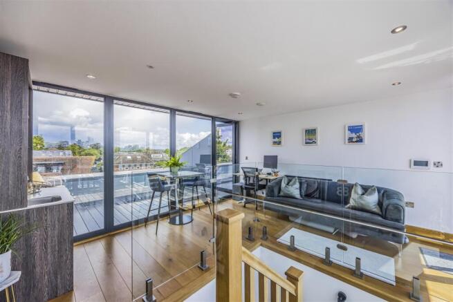 15 Wykeham Place, Fareham-PorticoMarketing-SoldBy-