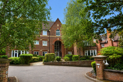 Queens Road, WEYBRIDGE, KT13