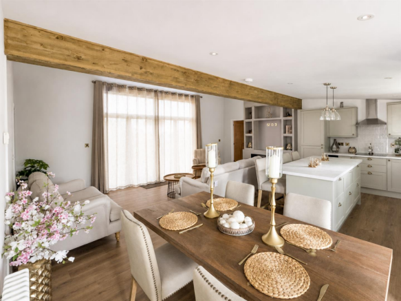 Fletchers-Farmhouse-12a-Thames-Road-5389130d-10.pn
