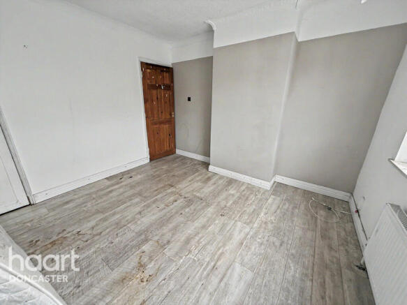 2 bed Terraced for sale Image 7