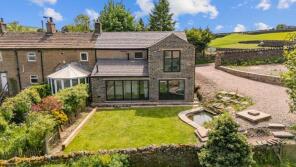 1, Black Edge Lane, Denholme, Bradford BD13 4ET