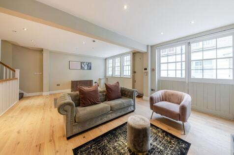 Harriet Walk, London