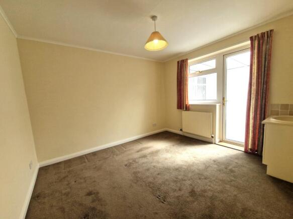 2 bed Bungalow for sale Image 10