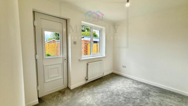 3 bed Bungalow for sale Image 12