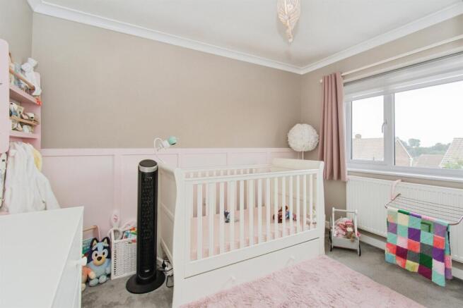 3 bed Semi-Detached for sale Image 7