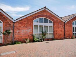 3, Edreds Court, Horsebrook, Calne SN11 8BA