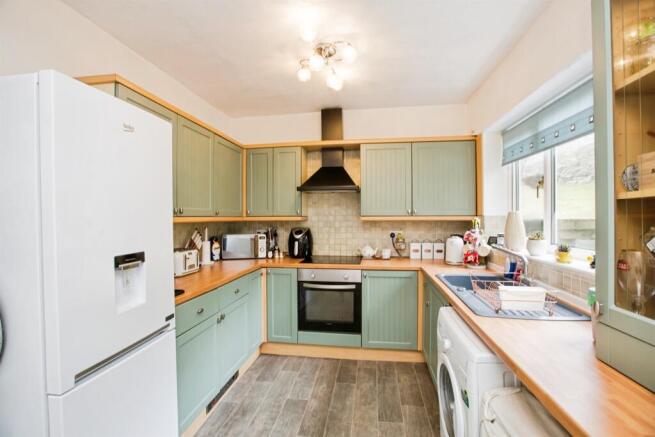 2 bed Semi-Detached for sale Image 4