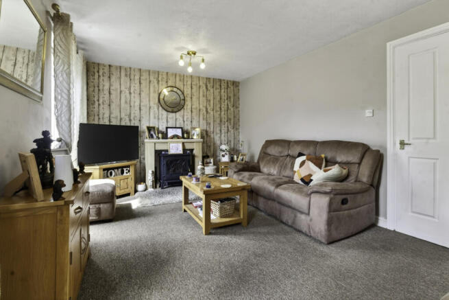 Living Room (2)