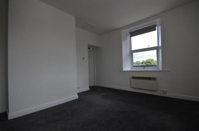 1 bed Flat to rent Image 4
