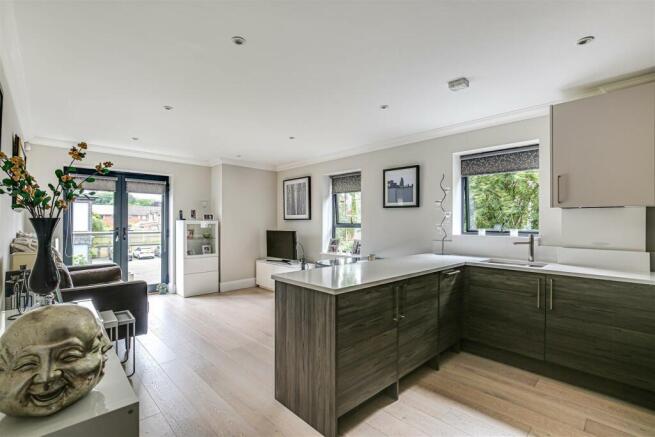 5 Kitchen - living.jpg
