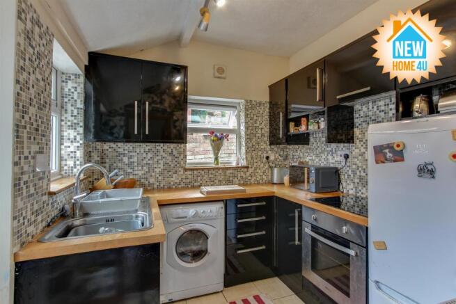 KITCHEN: