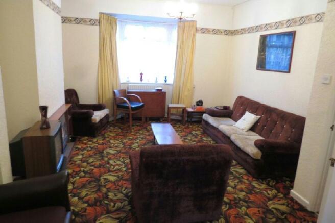 Lounge/Dining Room