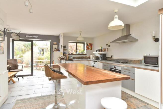 Lounge/ Kitchen/ Diner