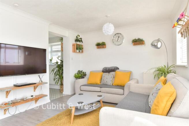 Lounge/ Diner