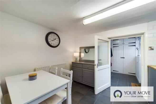 Kitchen / Dining Roo