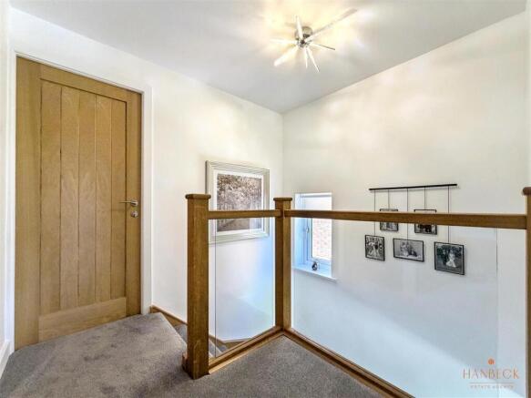 3 bed Detached for sale Image 10