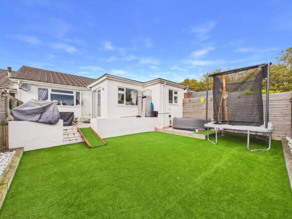 New Barn Road, Shoreham by Sea photo 4