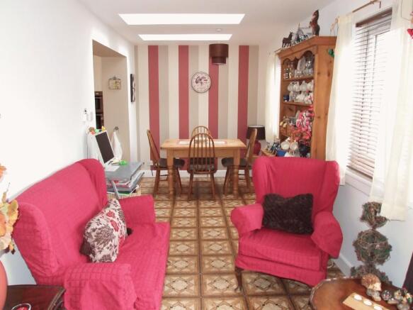 SITTING ROOM