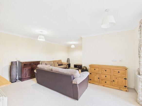 Millfield Court, Huntingdon, Cambridgeshire. photo 4