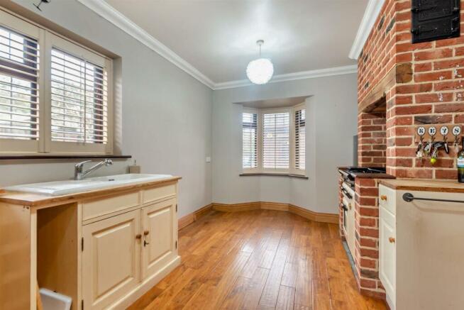 8586487-interior08-800.jpg