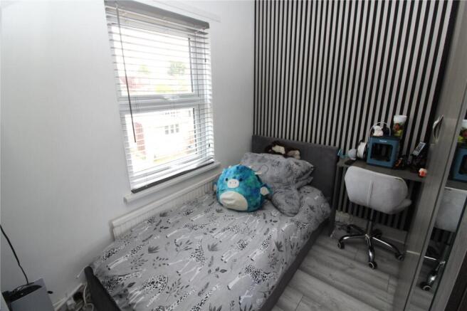 4 bed Semi-Detached for sale Image 9