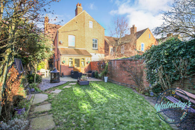 Rear gardens & elevation