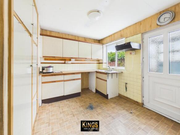 2 bed Detached Bungalow for sale Image 5