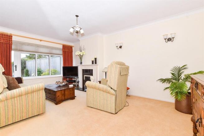 Gresham Road, Coxheath, Maidstone, Kent photo 4